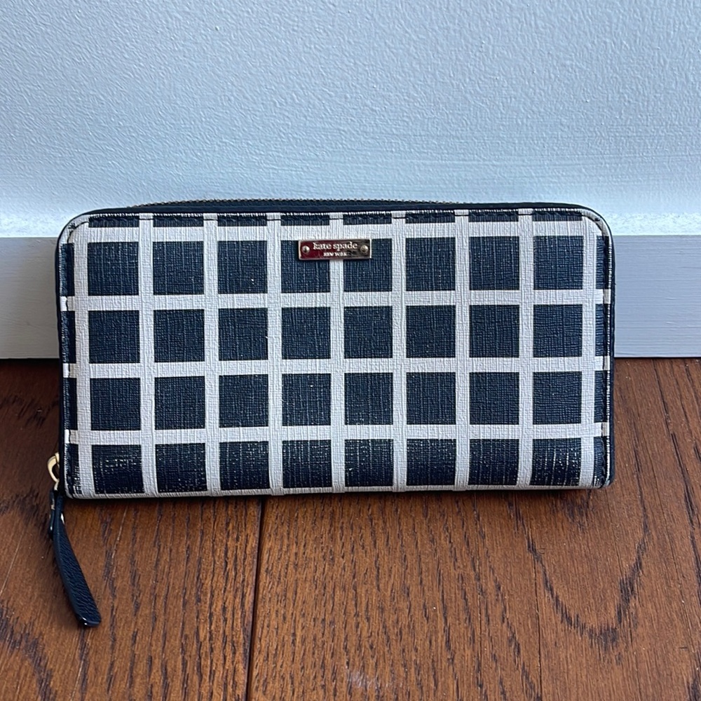 Kate spade wallet